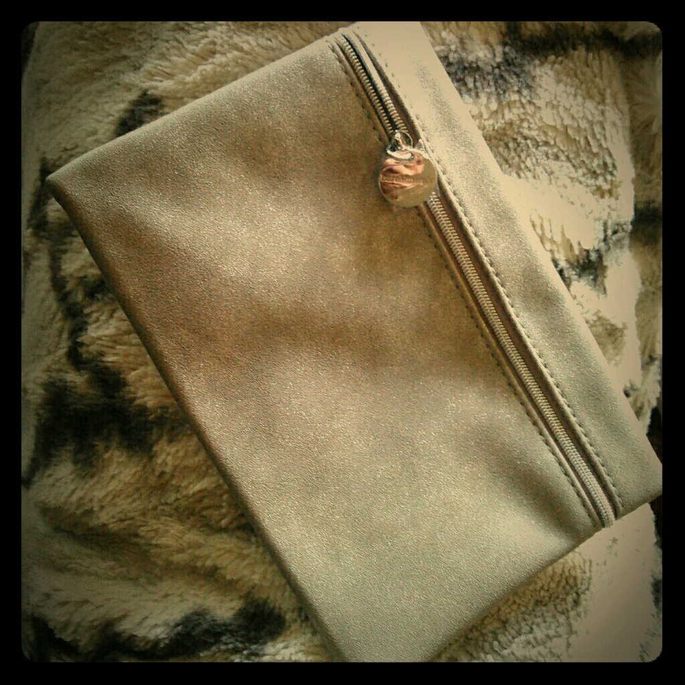 BareMinerals Gorgeous makeup bag! 💄